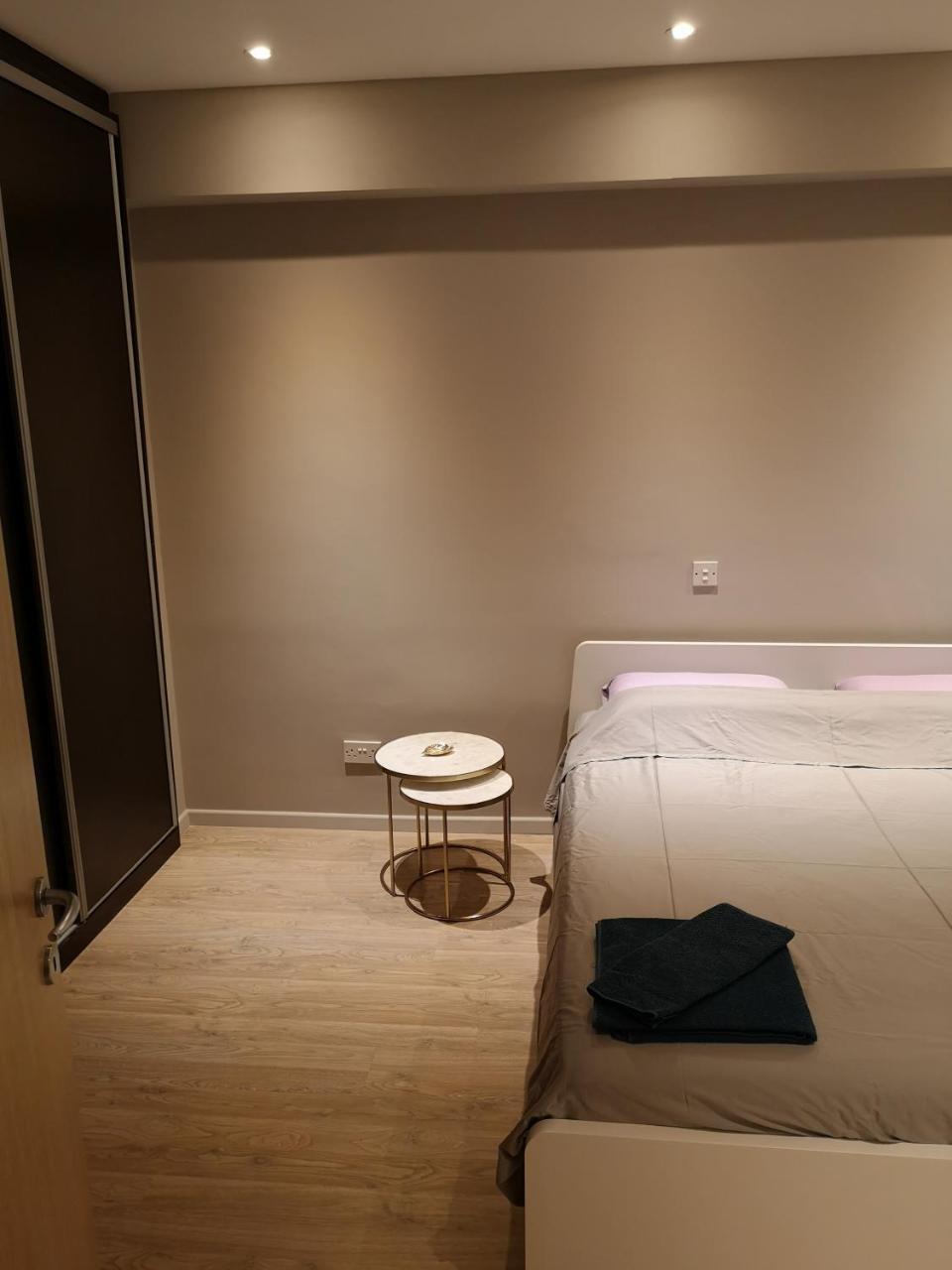Beachfront Amazing New Apartment Limassol Zewnętrze zdjęcie