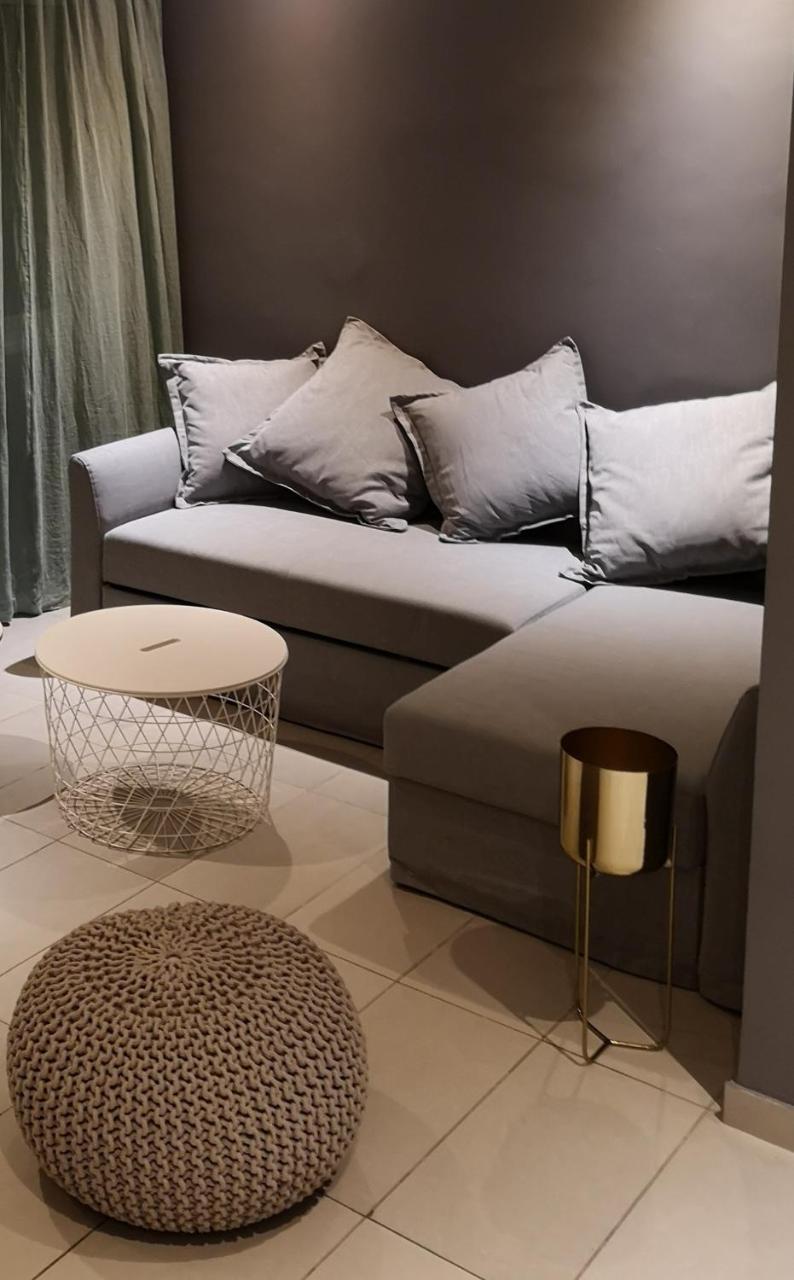 Beachfront Amazing New Apartment Limassol Zewnętrze zdjęcie