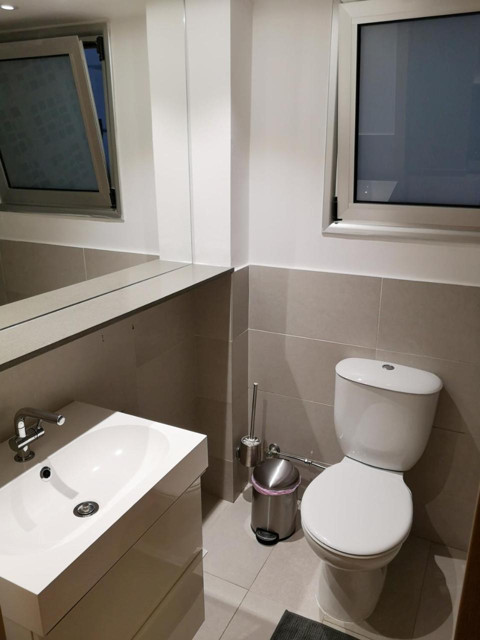 Beachfront Amazing New Apartment Limassol Zewnętrze zdjęcie